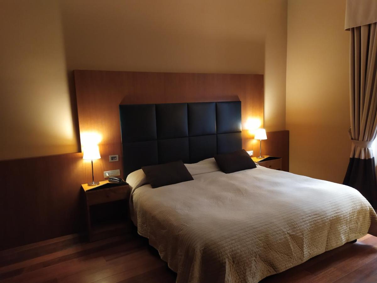 Hotel Porta Felice & Spa パレルモ エクステリア 写真